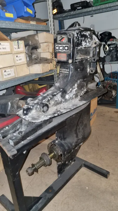 Mercruiser TRS staartstuk — Veenendaal