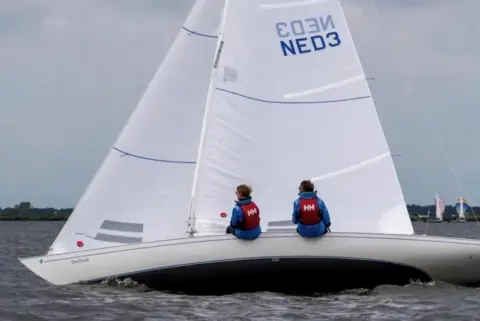 G2 NED 3 — Naarden