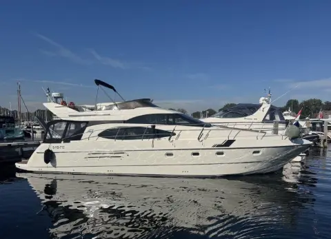 Azimut 50 FLY — Naarden